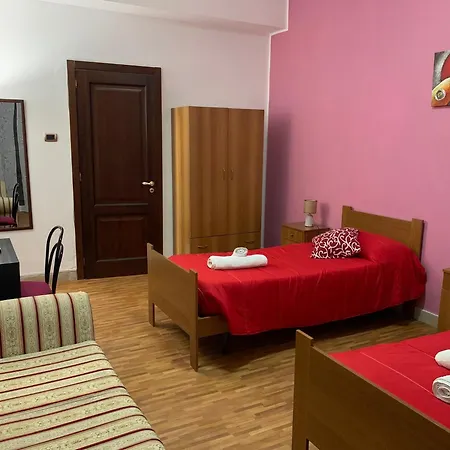 Lago Home كاتانيا